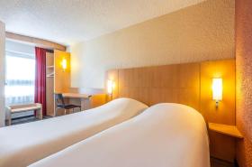 ibis Beaune Centre - photo 16