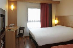 ibis Beaune Centre - photo 15