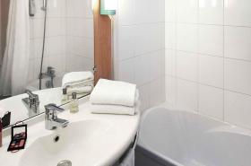 ibis Beaune Centre - photo 13